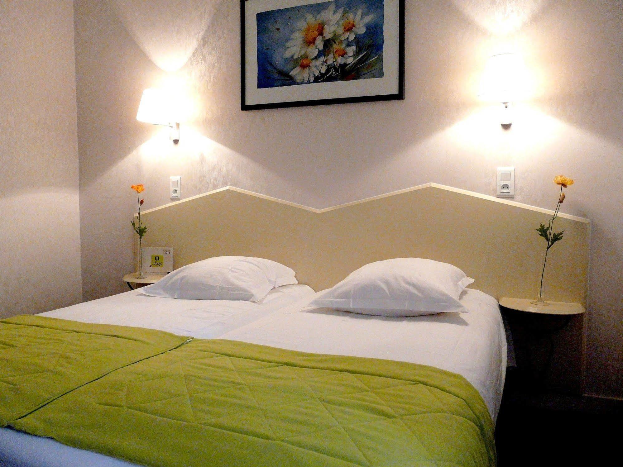 Logis Hotel De La Paix 생 넥테르 외부 사진